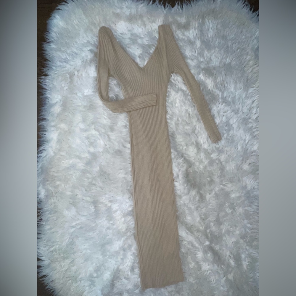 Beige Midi Dress Size M but can got L and XL